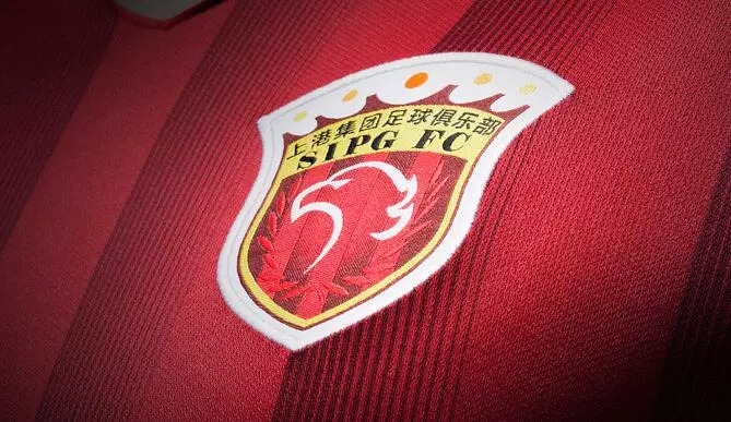 王浩然三分线外11投仅2中，效率低下的表现引发讨论（王浩然外线手感不佳：11投仅2中引发热议）