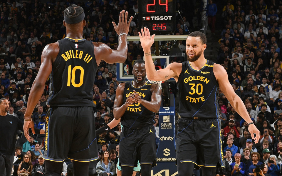 韩K2附加赛半场：巴萨尼破门，黄在闰送礼，富川2-0水原（韩K2附加赛半场战报：巴萨尼建功，黄在闰失误，富川2-0领先水原）