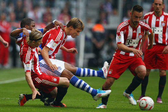 德甲霸主制造惨案，13轮12胜，凯恩踢疯了：替补轰入3球（德甲豪门再现碾压，13轮12胜，凯恩替补上演帽子戏法）