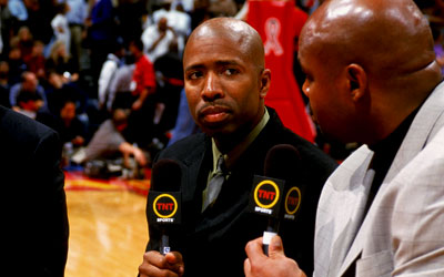 辽宁男篮王哲林末节关键表现出色（辽宁男篮王哲林末节关键时刻闪耀）