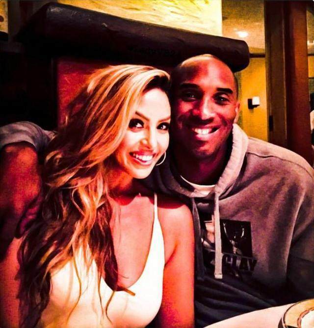 首尔主帅：成都防守做得很好，很遗憾我们没能创造太多机会（首尔主帅称赞成都防守稳健：遗憾我们机会不多）