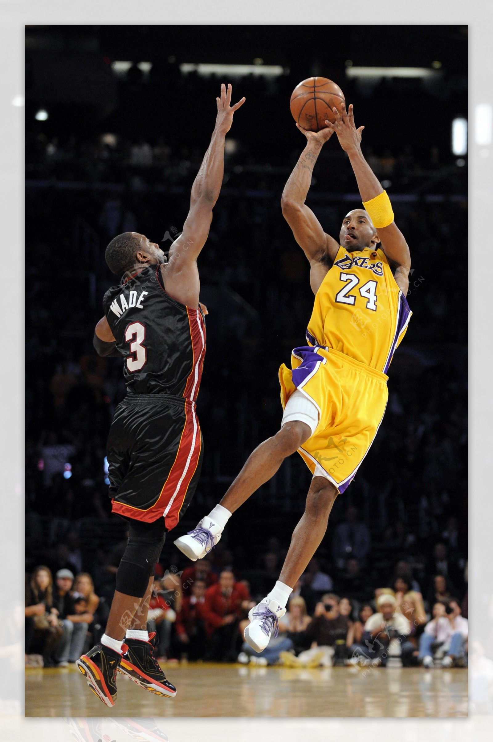 那不勒斯0-0科莫，莫拉塔失点，米林科维奇连场扑点（那不勒斯与科莫0-0握手言和：莫拉塔点球失准，米林科维奇连续扑点）