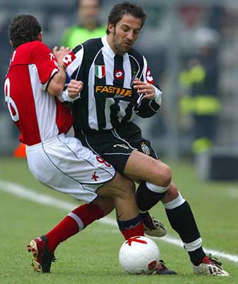 切利克：为罗马效力非常开心；续约？会等到合适的时间再谈（切利克：在罗马踢球很开心，续约将择机再谈）