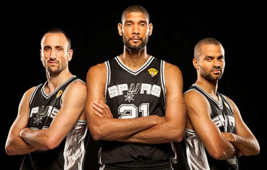 联盟高度重视狄龙废掉库里和詹姆斯事件，肖华或对他进行禁赛处罚（联盟对狄龙致库里与詹姆斯受伤事件高度关注，肖华或将对其处以禁赛）