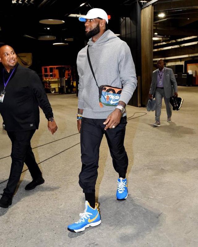 国乒11战全胜实现混合团体世界杯三连冠（国乒11战全胜，豪取混合团体世界杯三连冠）