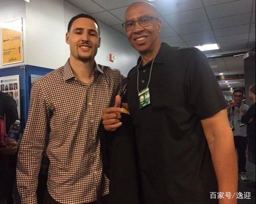 半场战报：多特0-1勒沃库森，马扎破门，格里马尔多助攻（半场：勒沃库森1-0领先多特，格里马尔多助攻马扎建功）