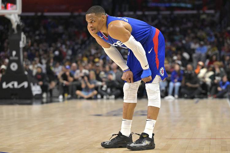 记者：于根伟没有参加国足主帅竞聘（记者：于根伟未参与国足主帅竞聘）