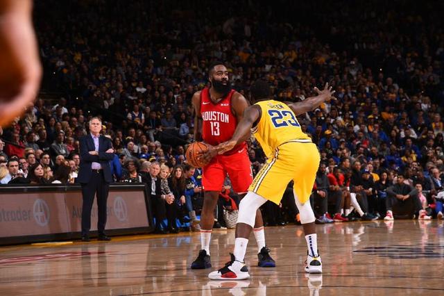 NBA每日最佳：东契奇战旧主轰35+11，布伦森37+5率队晋级（NBA今日最佳：东契奇对阵旧主砍下35+11，布伦森37+5率队晋级）