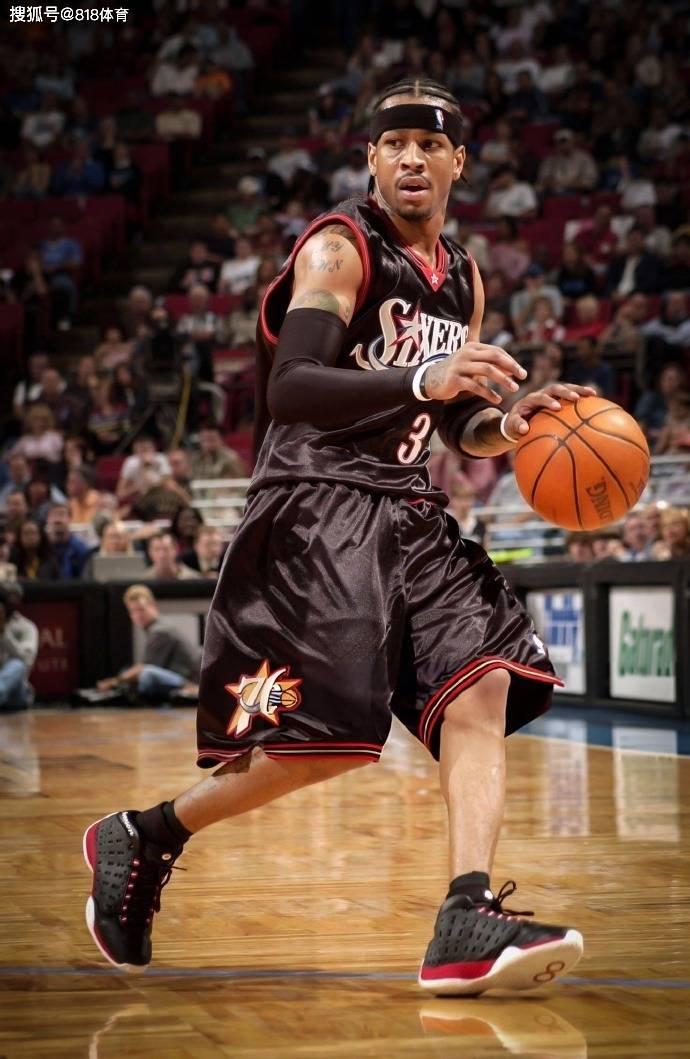 欧冠第6轮战报：阿森纳全胜领跑，拜仁国米等豪强分列前八（欧冠第6轮综述：阿森纳六战全胜居首，拜仁国米等豪门跻身前八）