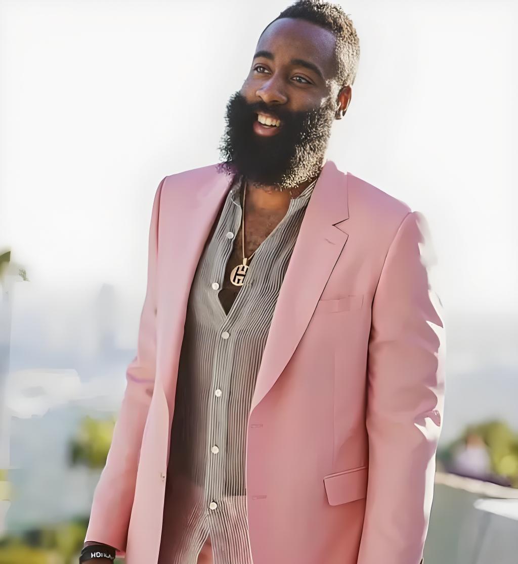 判若两队，武汉三镇前14轮5胜3平6负，后16轮1胜4平11负（反差悬殊：武汉三镇前14轮5胜3平6负，后16轮仅1胜4平11负）