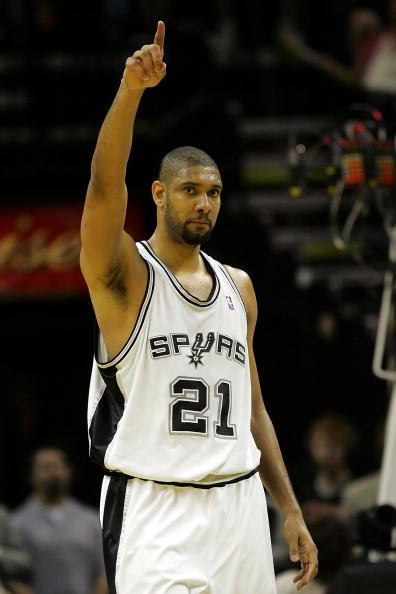 冲击力还可以！锡安半场4中1拿到8分5板5助1帽 罚球8中6（锡安半场4投仅1中仍拿8分5板5助1帽，罚球8罚6中，冲击力在线）