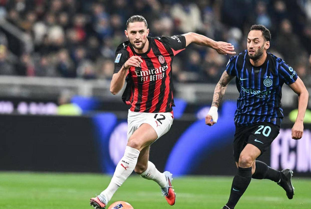 喜讯！谢晖将接受李毅重金邀请出任中超冠军队新帅，值得期待（重磅：谢晖将受李毅高薪相邀执教中超冠军，拭目以待）