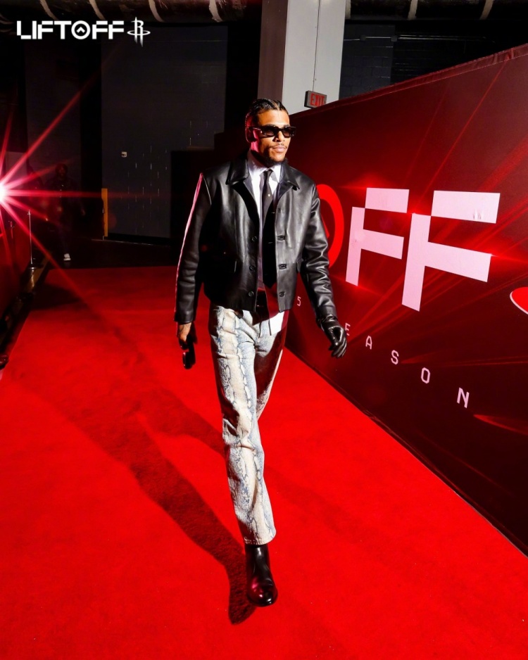 皇马维尼修斯关键进球助球队获胜（维尼修斯关键破门助皇马全取三分）