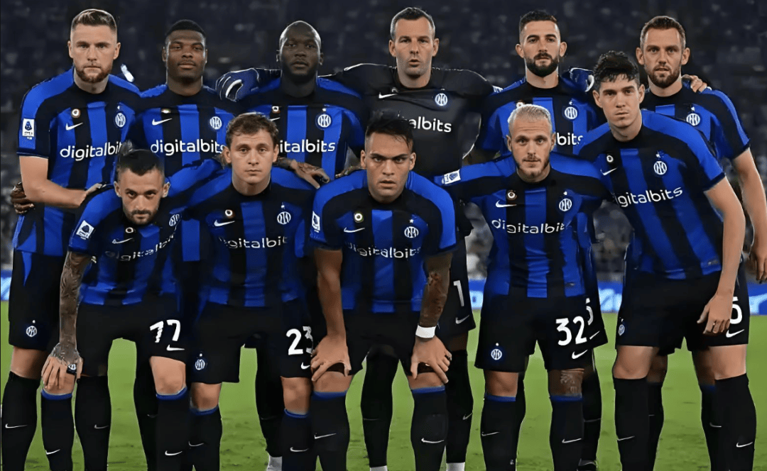 英媒：曼联想分期支付塞梅尼奥转会费，首期接近2000万镑（英媒称曼联拟分期支付塞梅尼奥转会费，首付款接近2000万英镑）