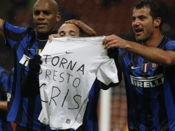 杜兰特关键中投命中，全场欢呼（杜兰特关键时刻中投命中，引爆全场）